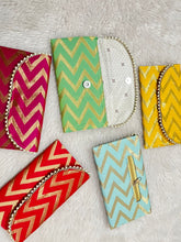 5 Pcs Silk Clutch Pouch, Indian Wedding Handbag, Wedding favor, Wedding Gift, Fabric Envelope, Indian Return Gift, Gift for Her, Clutch Bag